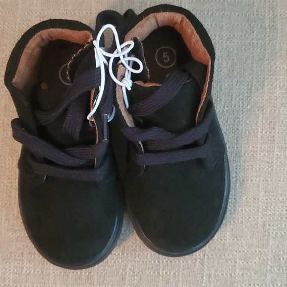 ❤ Adorable Baby Boots - Picture 2 of 7